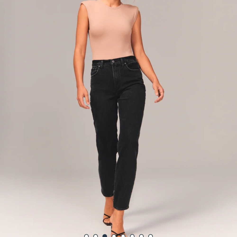 Abercombie & Fitch High Rise 80s Mom Jeans